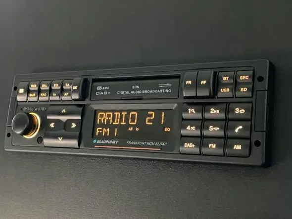 BLAUPUNKT Frankfurt RCM 82 DAB