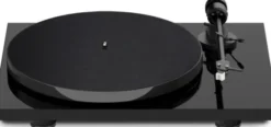 Pro-Ject E1 gramofon z wkładką (czarny)